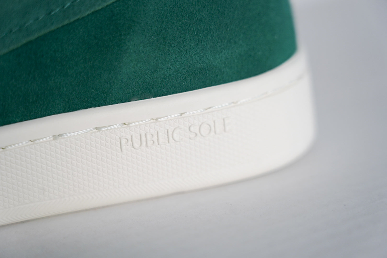 THE GOLDA | EVERGREEN/EGRET SUEDE