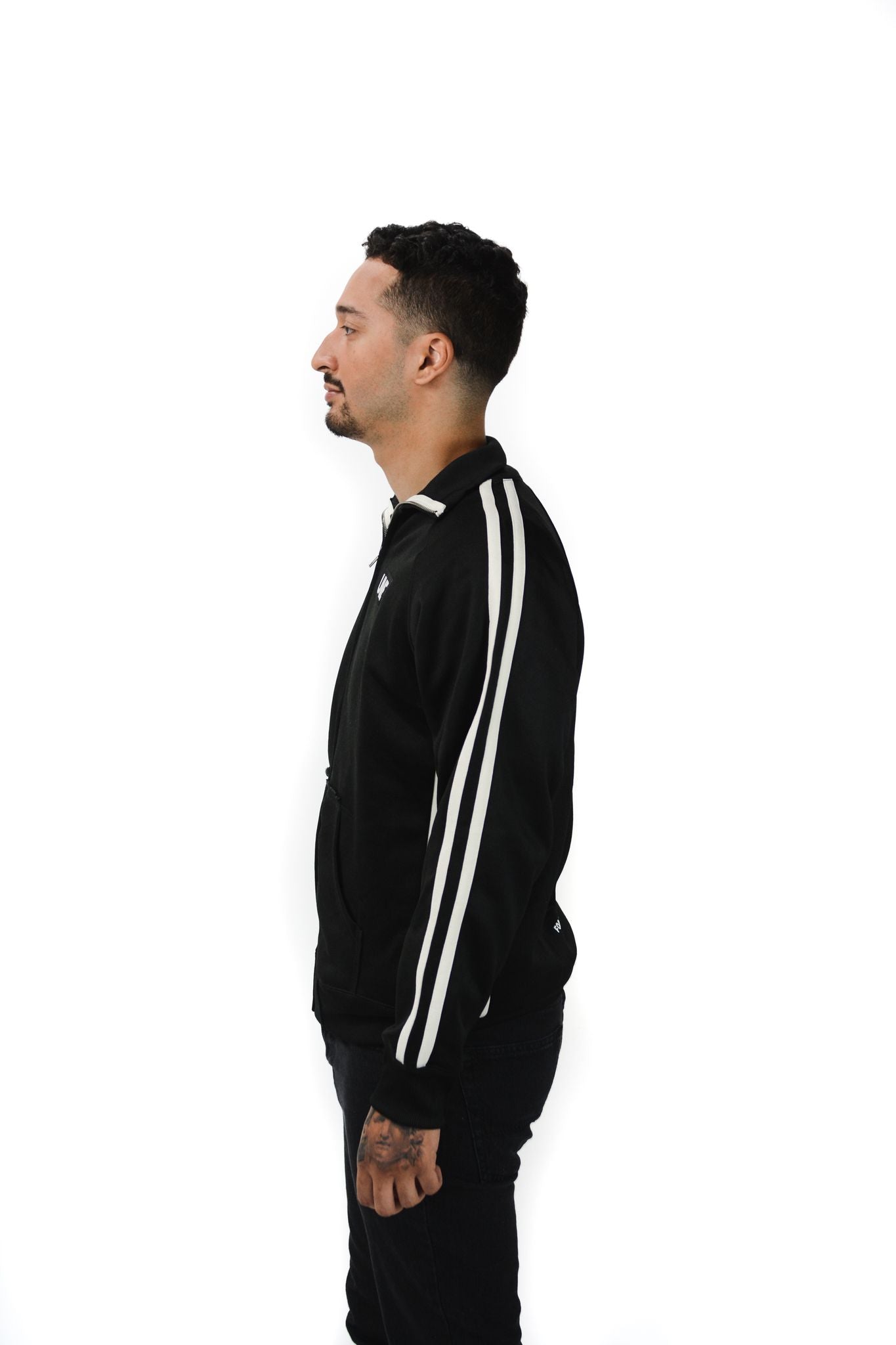 UNE 'FOR THE NEXT LEADERS' TRACK JACKET